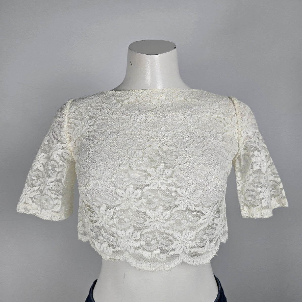 Vintage White Lace Cropped Top Size XS