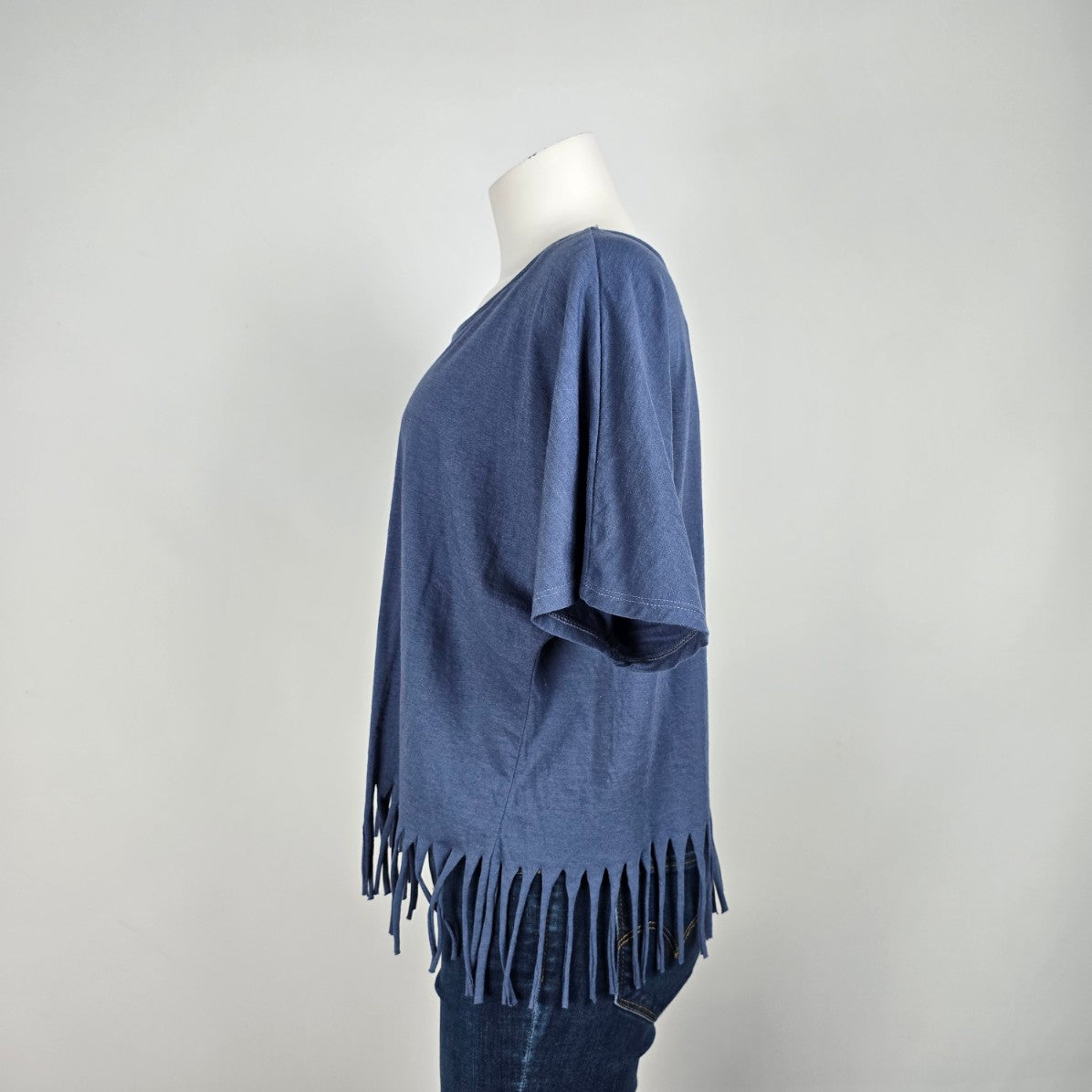 Blue Crush Cotton Fringe Bottom Short Sleeve T-shirt Size XL