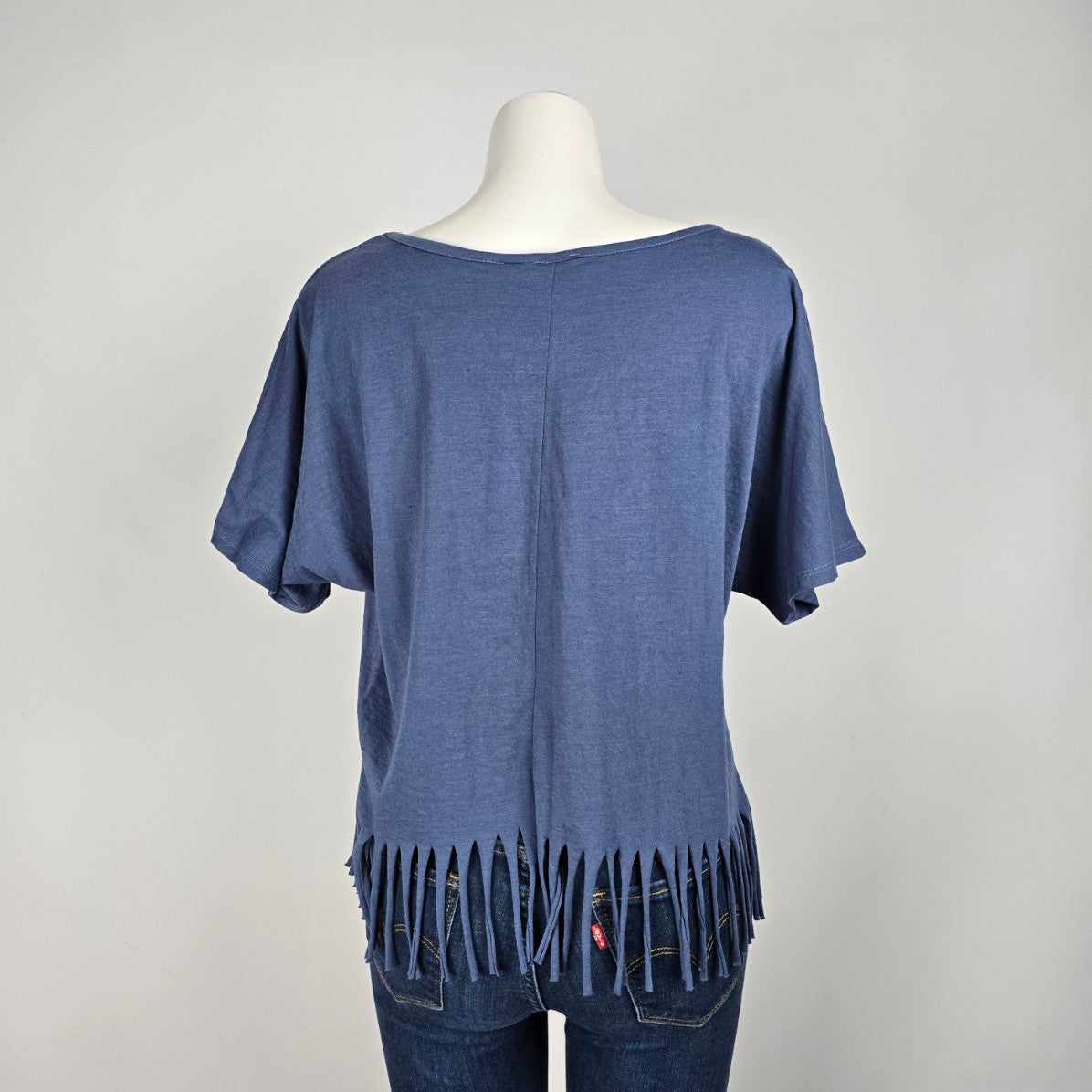 Blue Crush Cotton Fringe Bottom Short Sleeve T-shirt Size XL