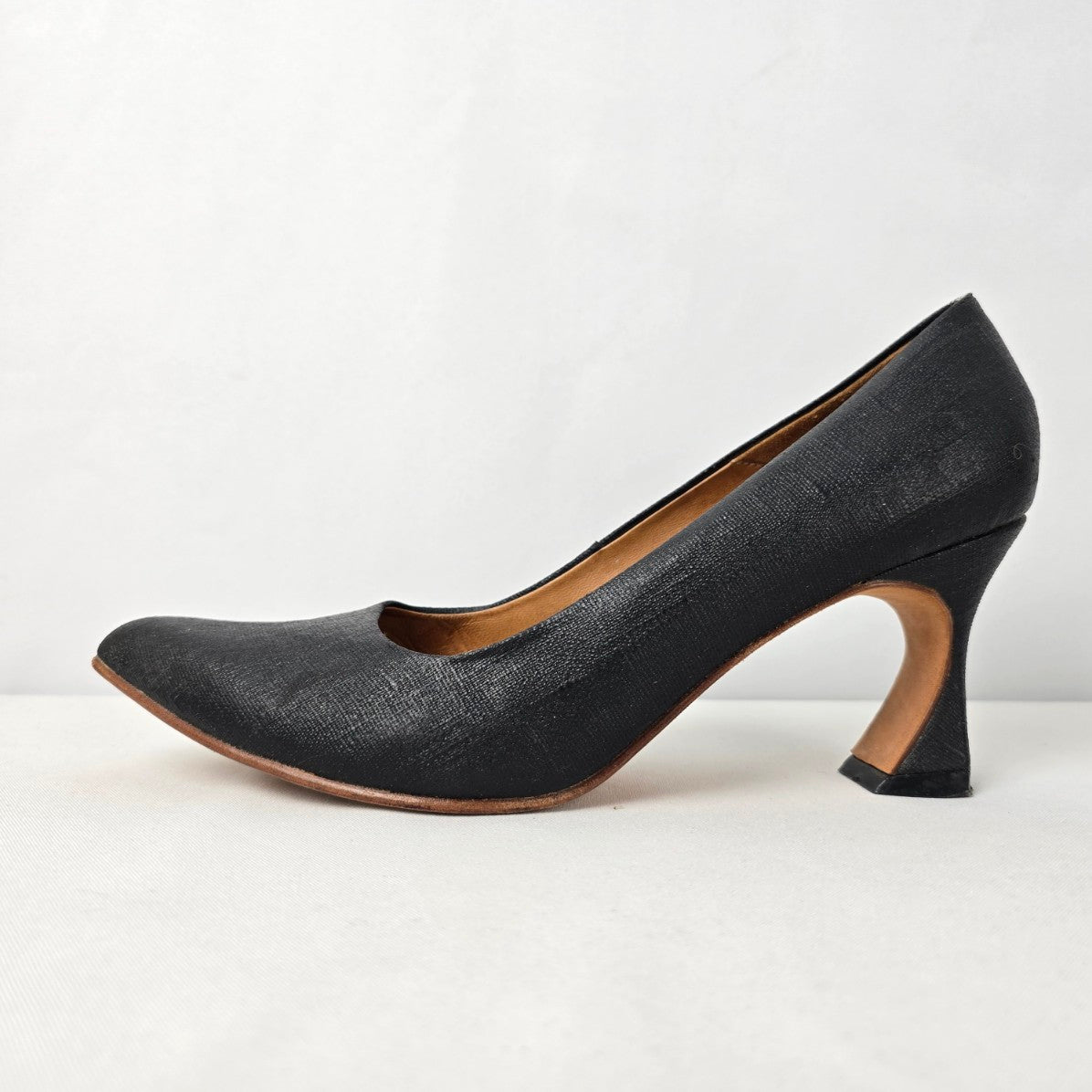 John Fluevog Big Presence Black Heeled Pumps Size 11