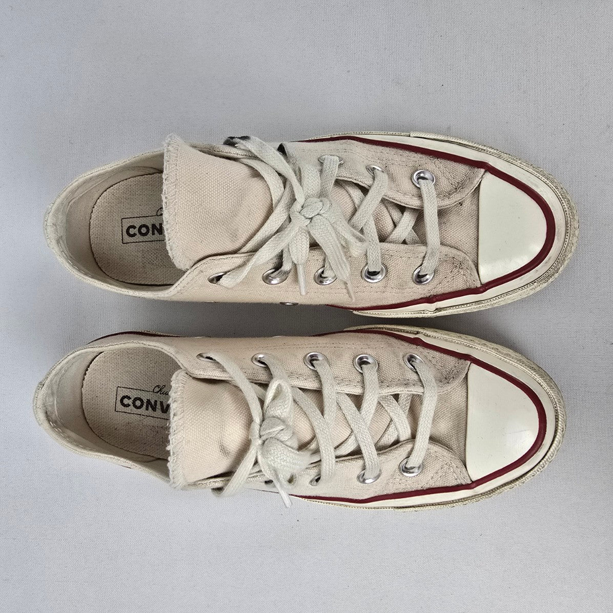 Converse Chuck Taylor Beige Lace Up Sneakers Size 6