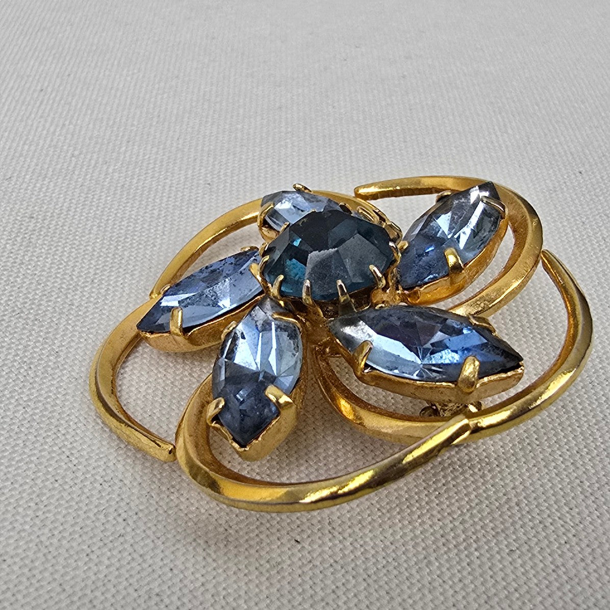 Vintage Gold Tone Blue Crystal Brooch