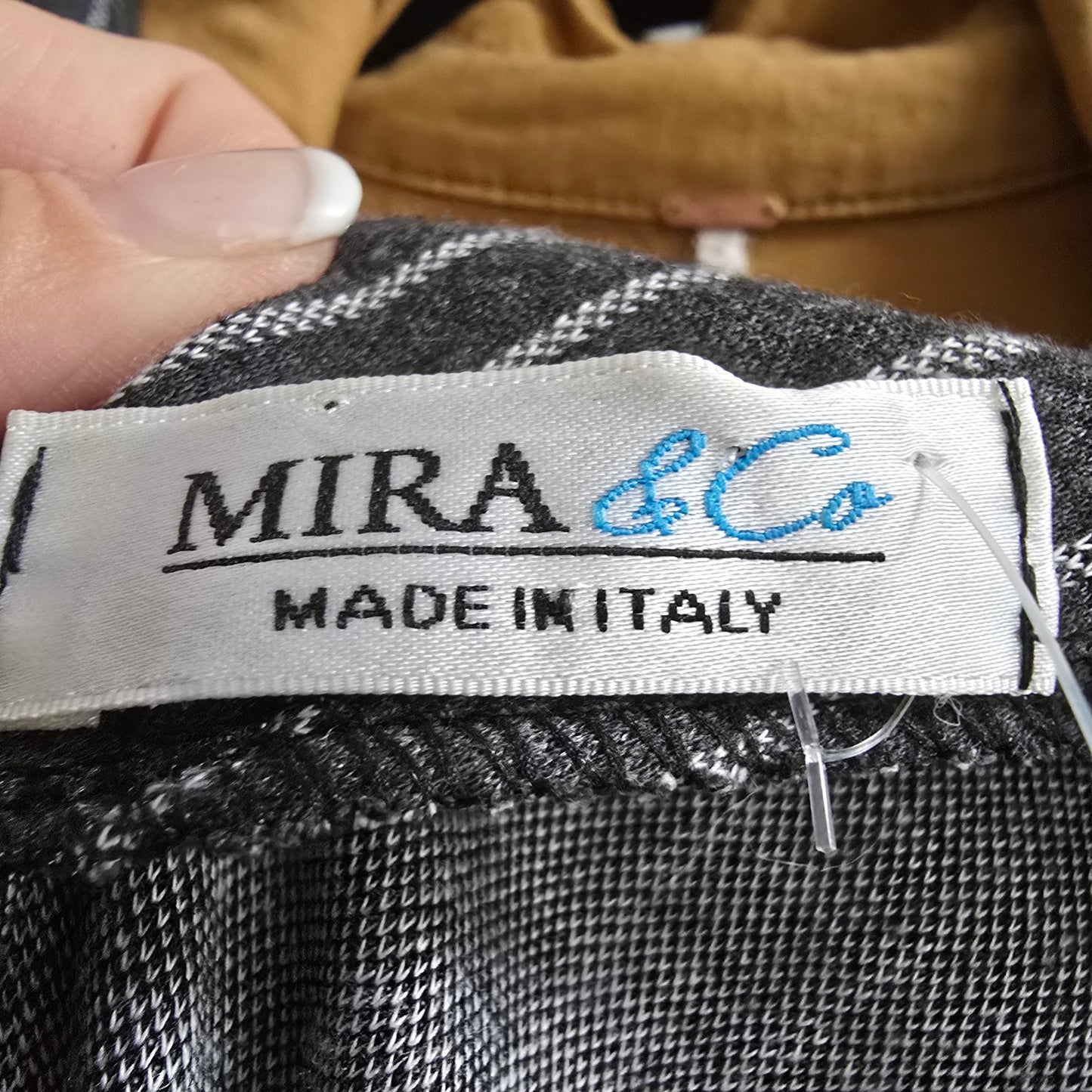 Mira & Co Grey Pin Stripe Cropped Jumpsuit Size M