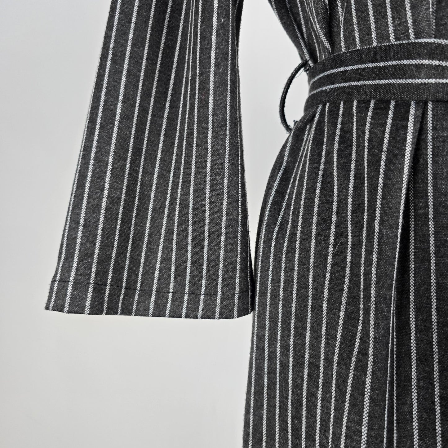 Mira & Co Grey Pin Stripe Cropped Jumpsuit Size M