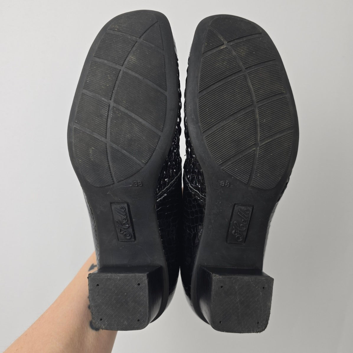 Helle Comfort Black Patent Heeled Shoes Size 7.5