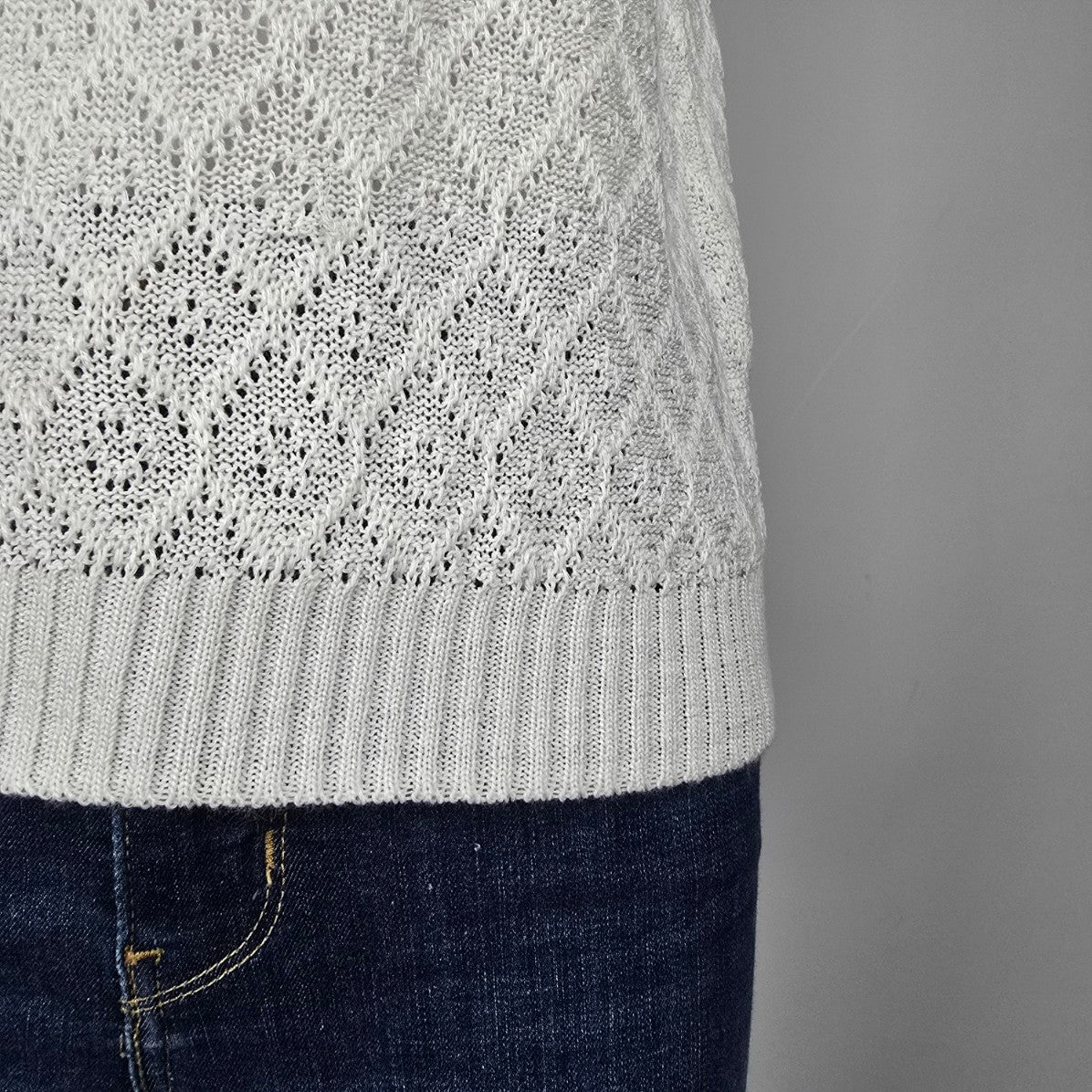 Vintage White Knit Sleeveless Sweater Top Size M
