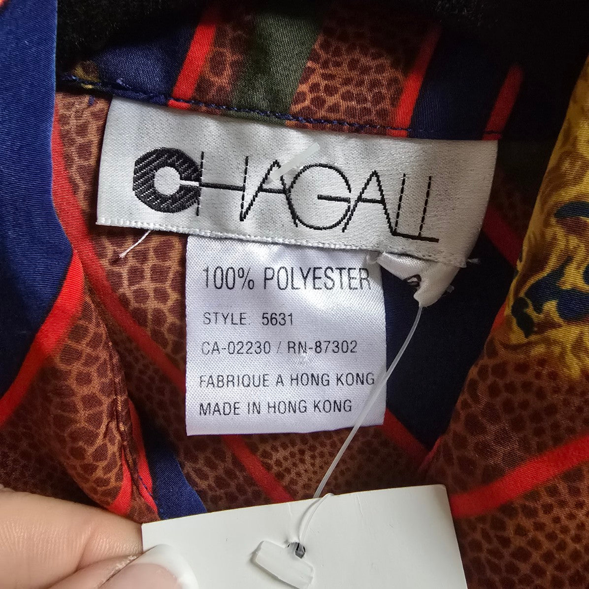Vintage Chagal Red Lion Crest Print Button Up Blouse Size 6