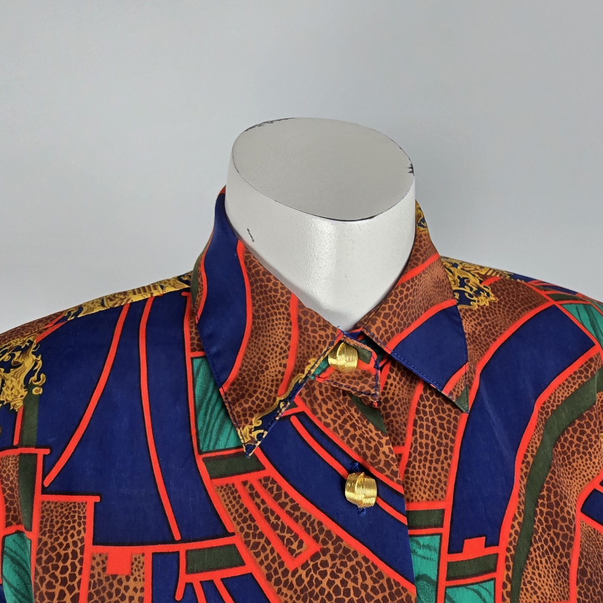Vintage Chagal Red Lion Crest Print Button Up Blouse Size 6