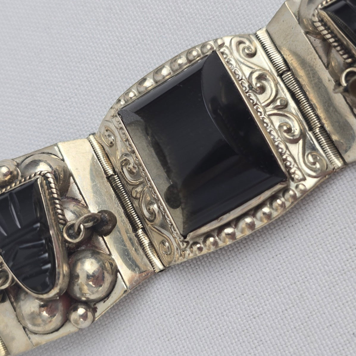 Vintage Taxco 925 Onyx Carved Silver Link Bracelet