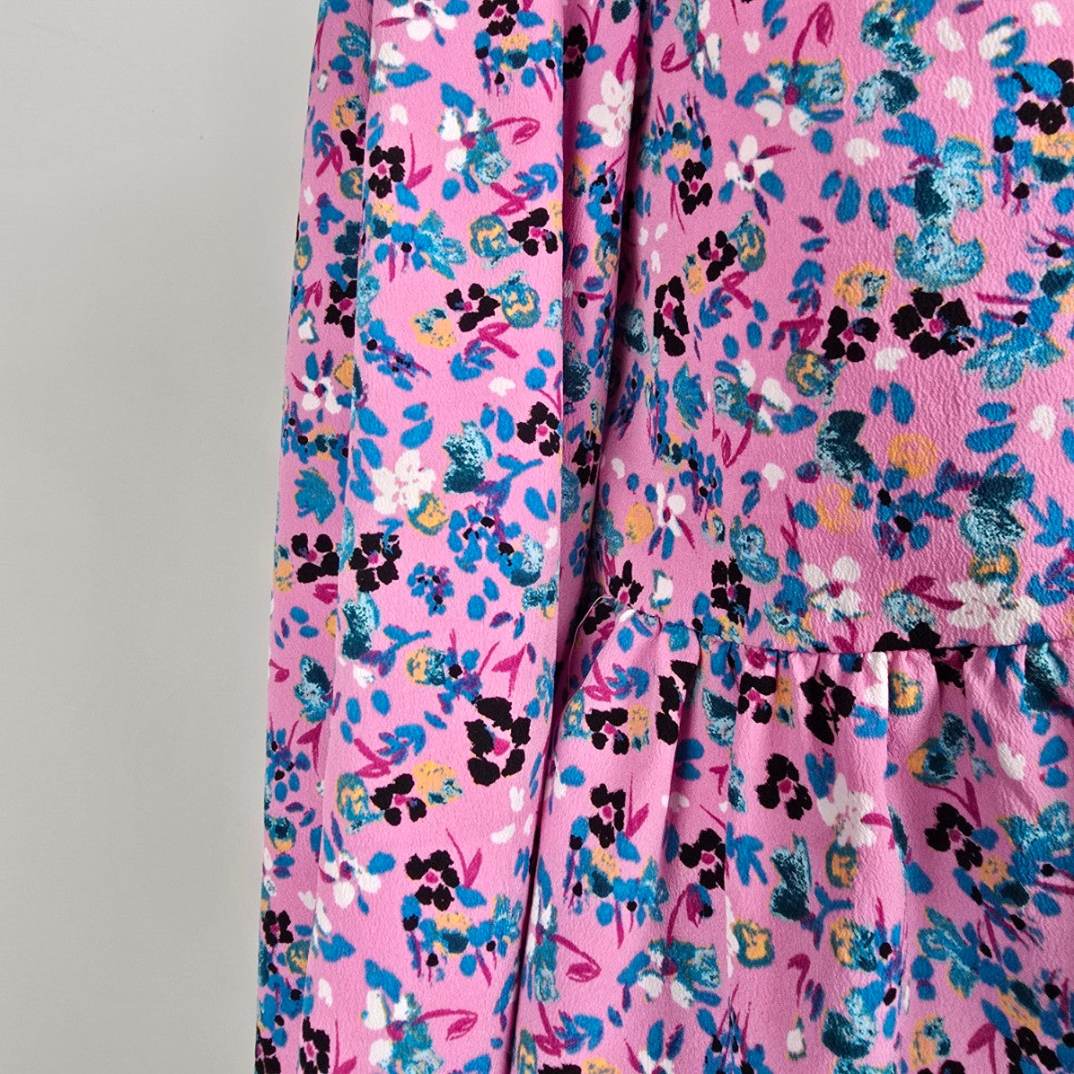 Vero Moda Pink & Blue Floral Ruffle Blouse Top Size M