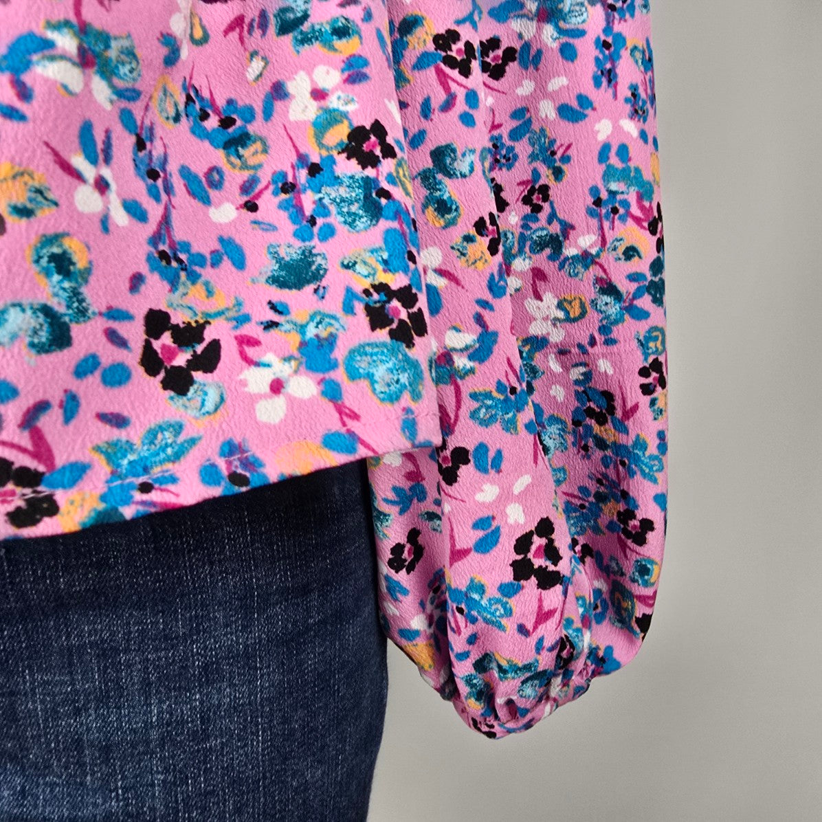 Vero Moda Pink & Blue Floral Ruffle Blouse Top Size M