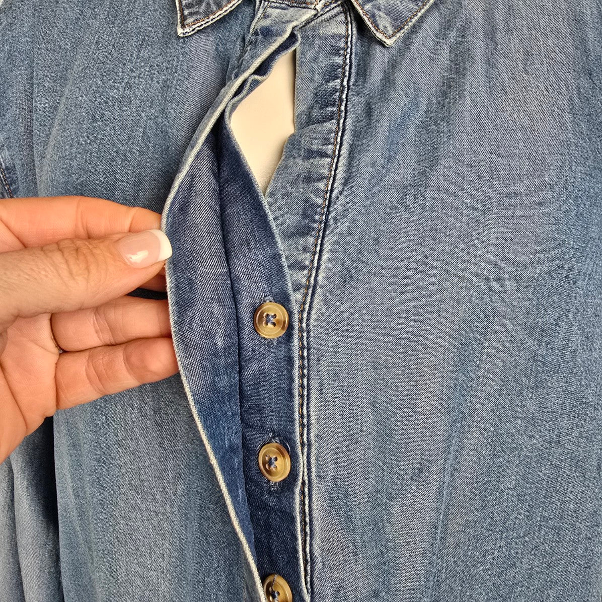 GG Jeans Button Up Collared Chambray Shirt Size XL