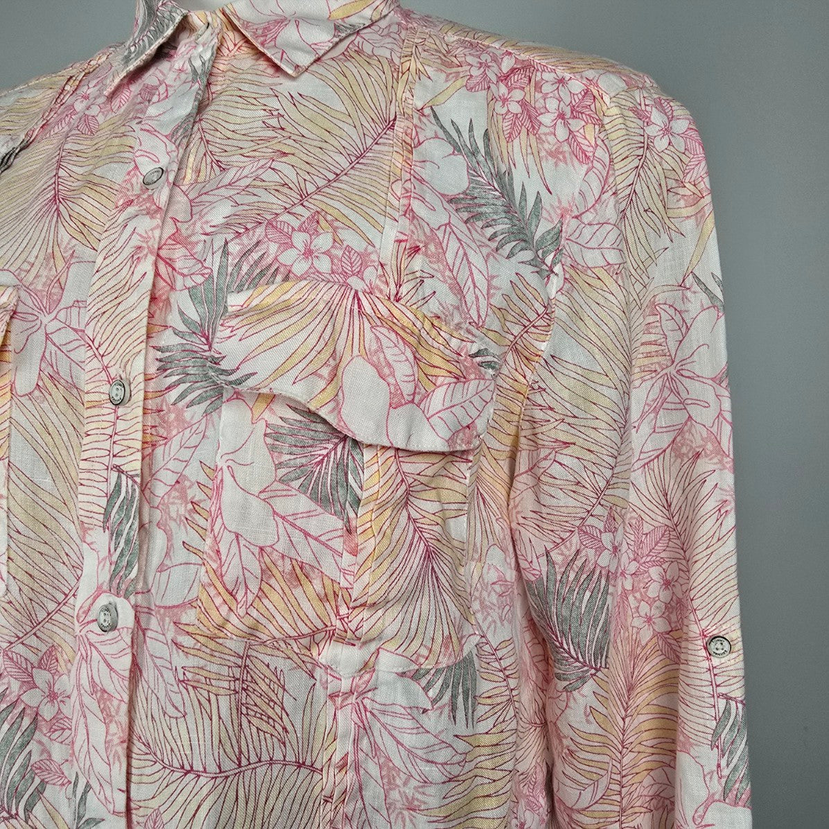 Tommy Bahama Pink Floral Button Up Blouse size M