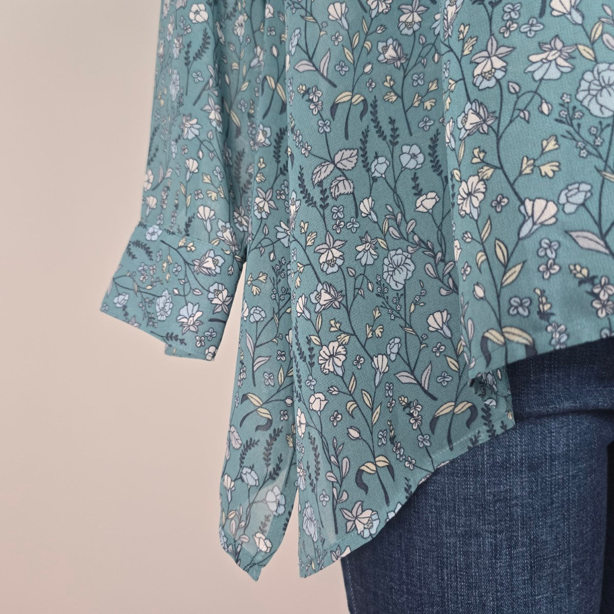 Cabi Blue Floral Sheer Collared High Low Blouse Top Size XS