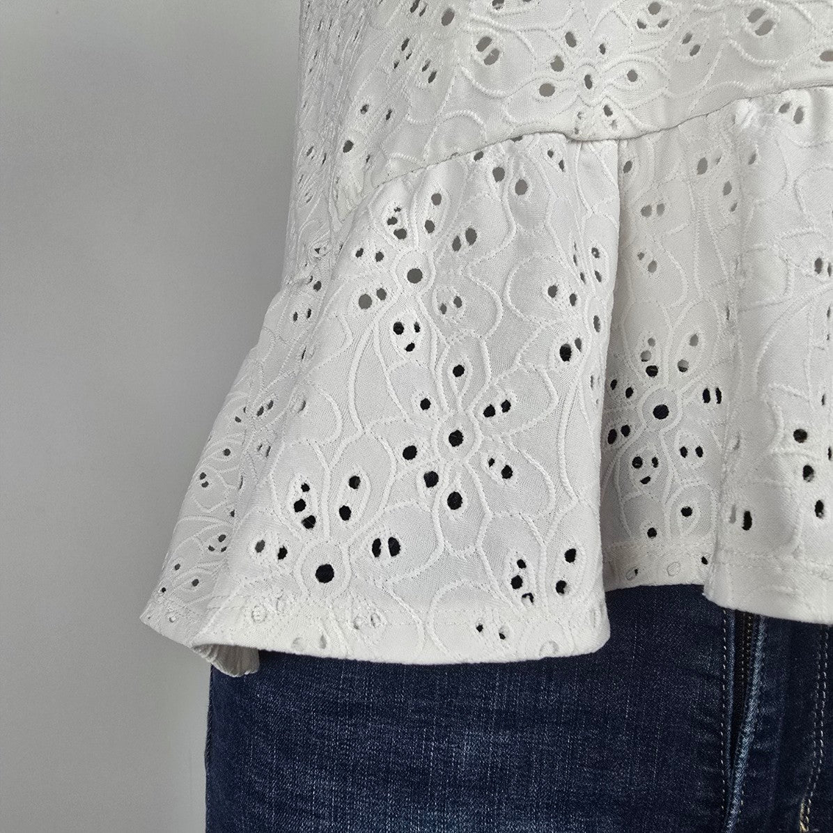 Nanette Lepore White Eyelet Peplum Top Size M