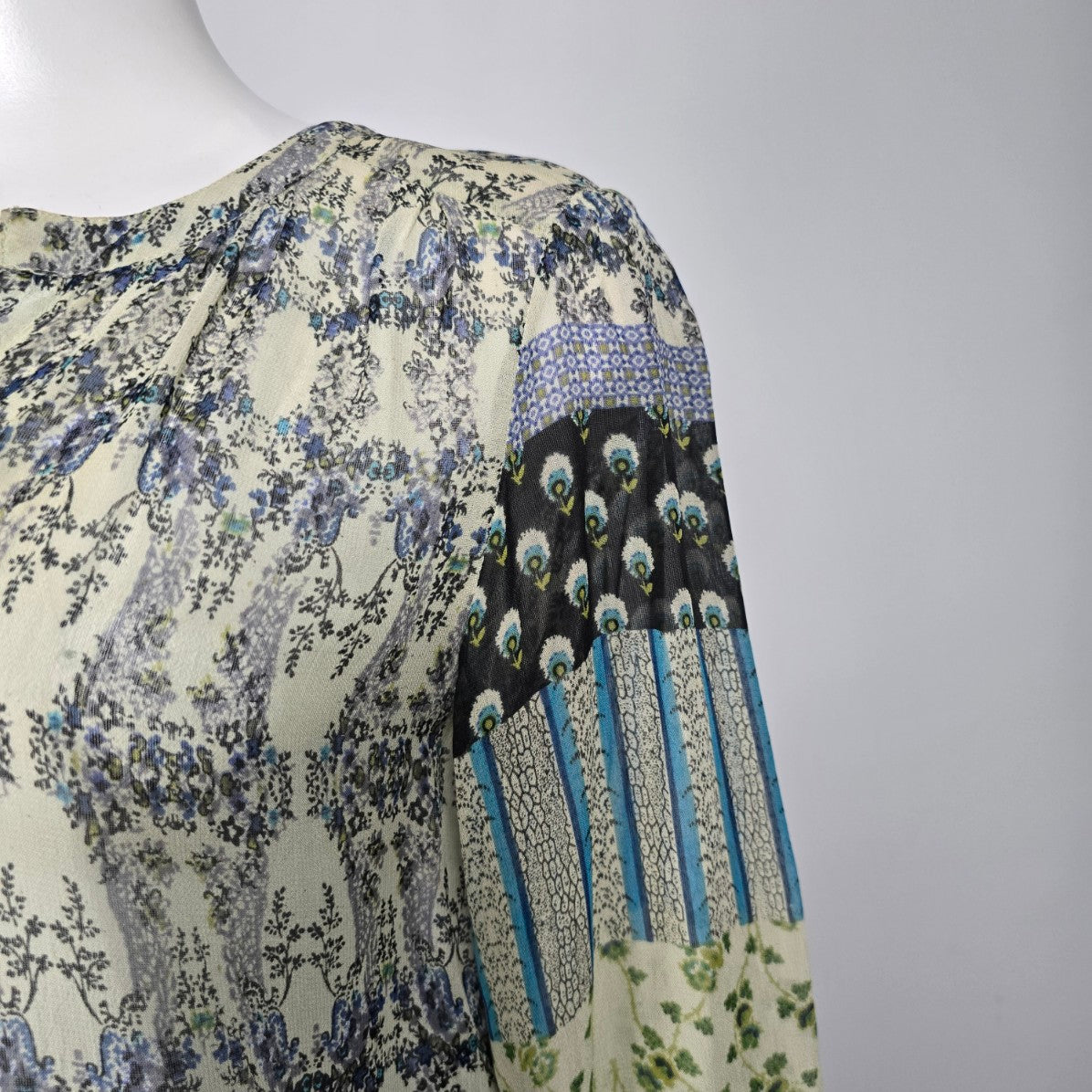 Patrons of Peace Blue Floral Blouse Top Size S