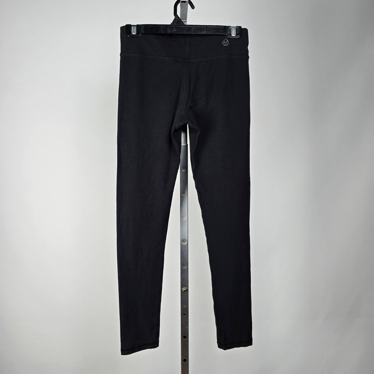 Tasc Black Activewear Leggings Size M