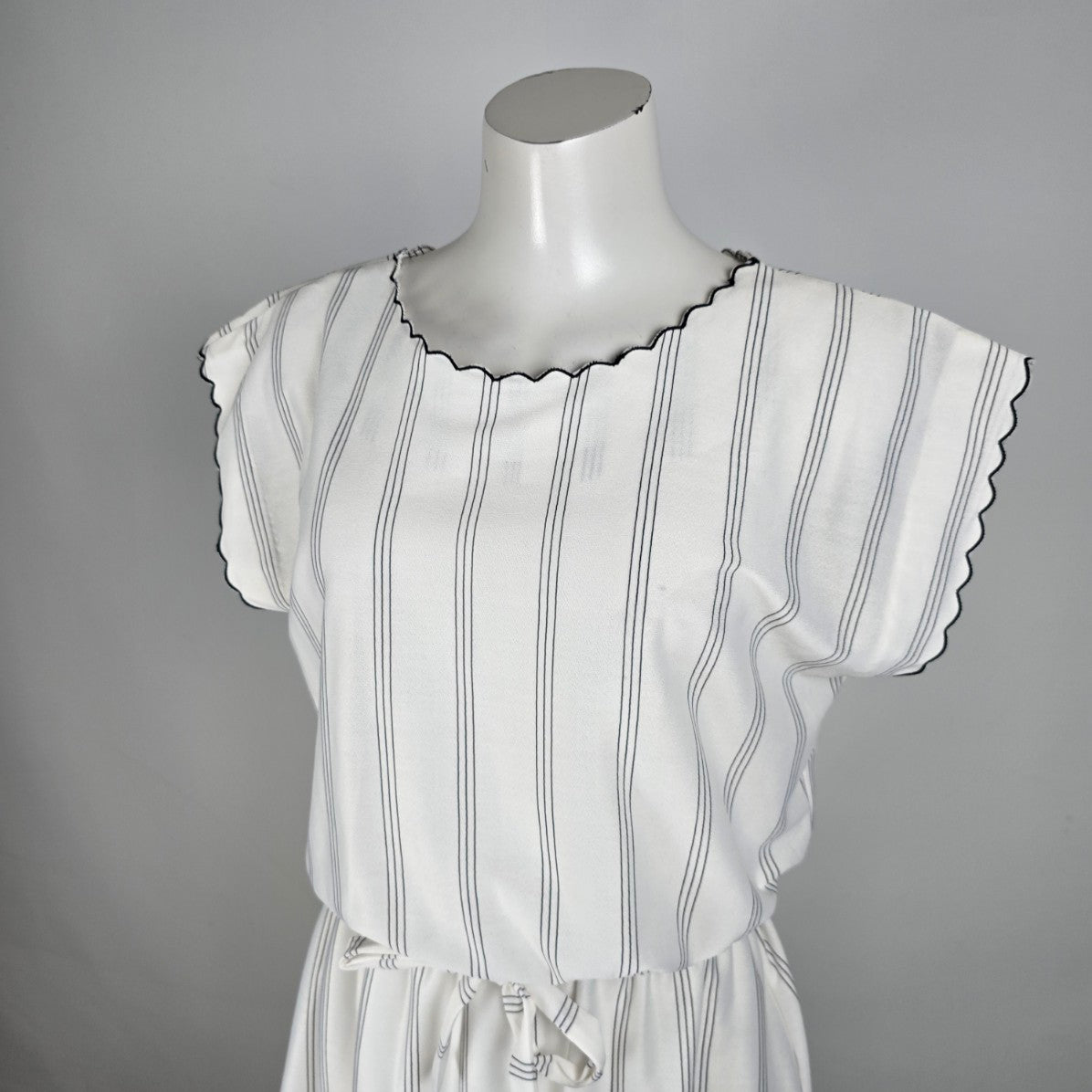 Vintage Koppy Katt White Stripped Fit & Flare Dress Size M/L