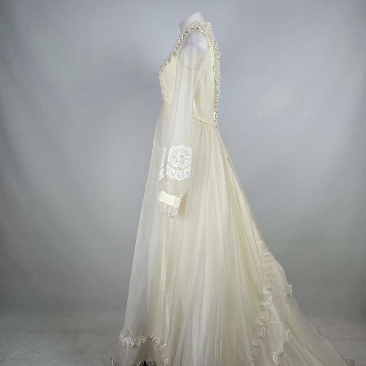 Vintage Party Time White Empire Waist Wedding Gown Size S