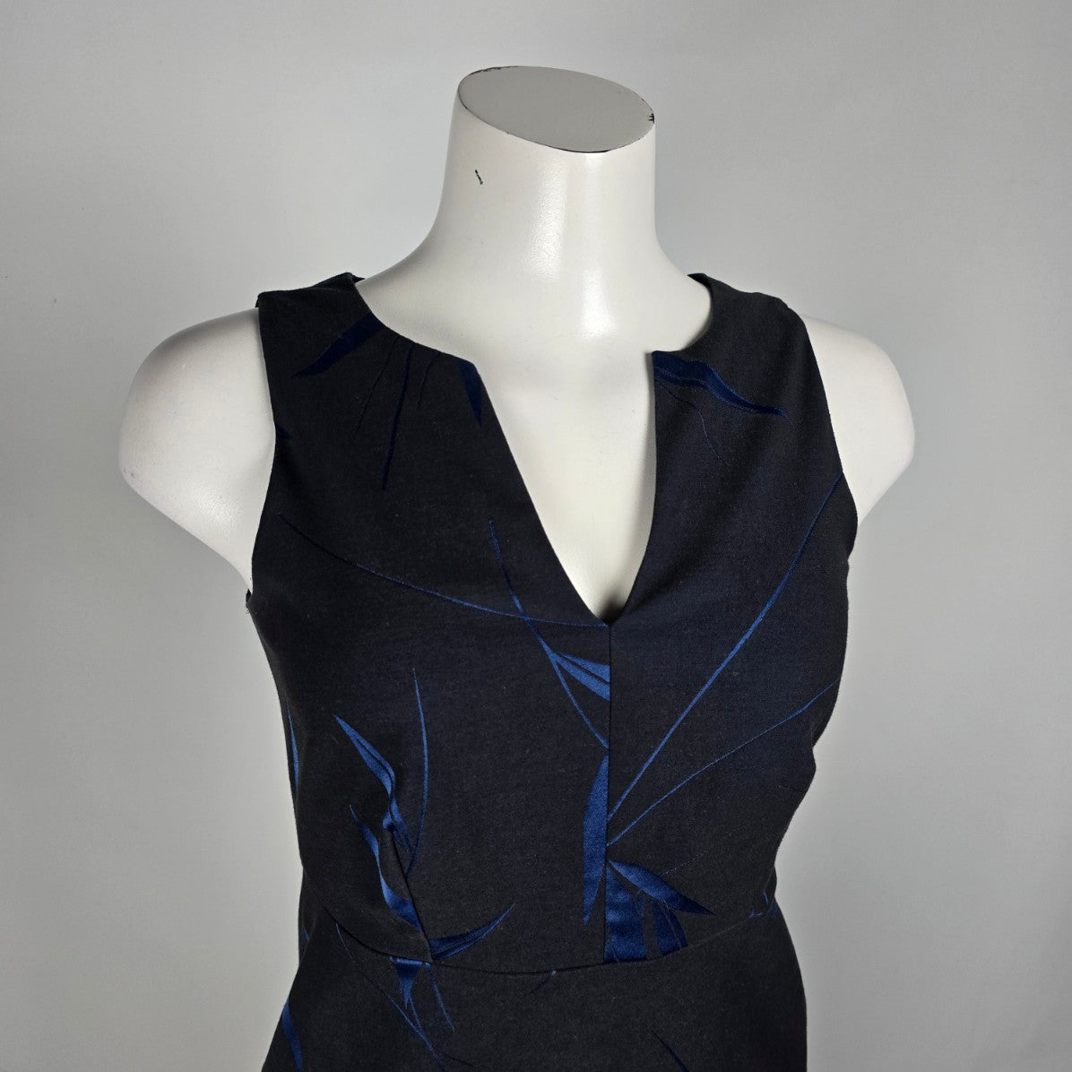 Ann Taylor Petite Black Tropical Print Mini Dress Size 0