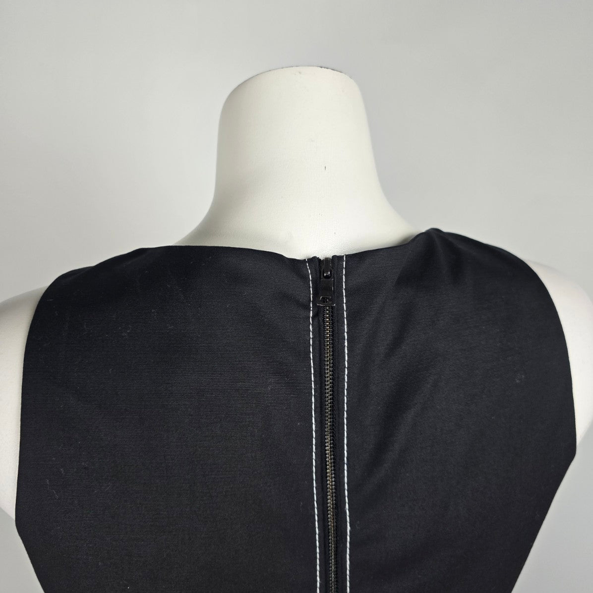 Tahari Black Cotton Sheath Mini Dress Size 6