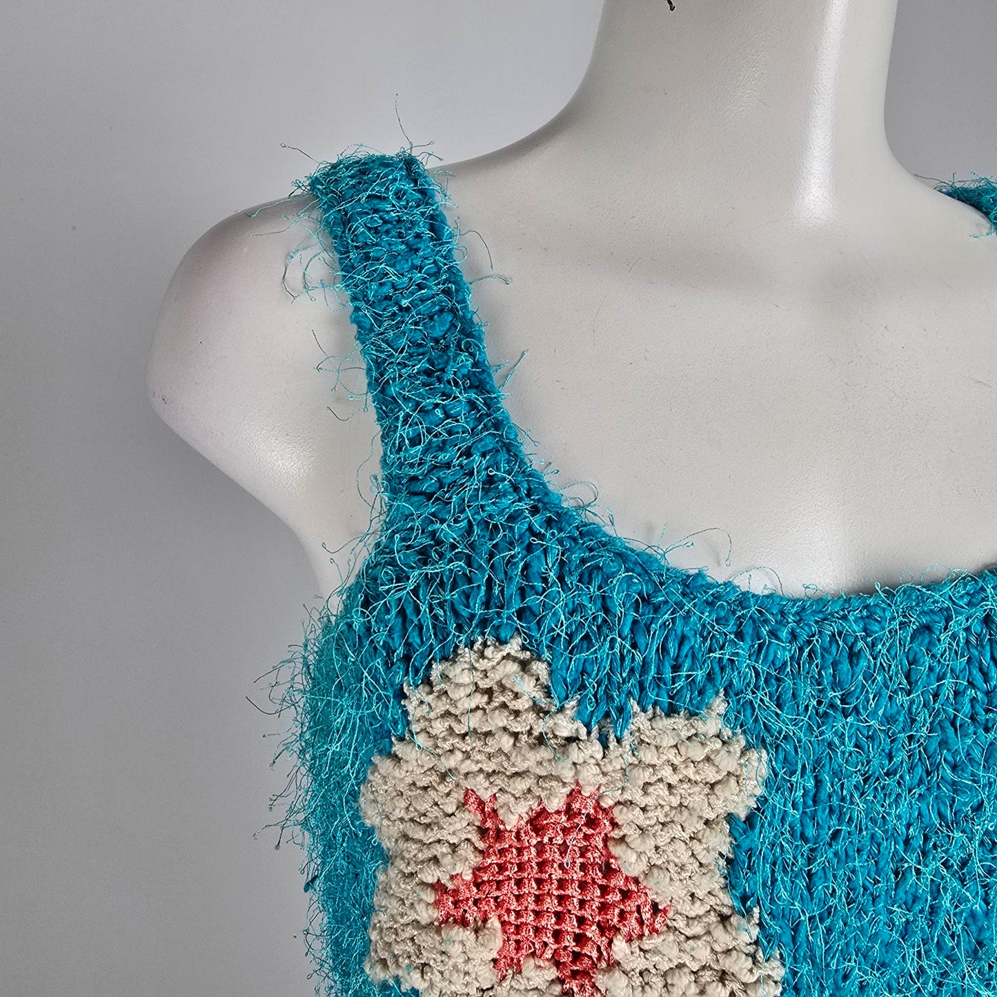 Vintage Mona's Handknit Teal Flower Knit Tank Top Size S