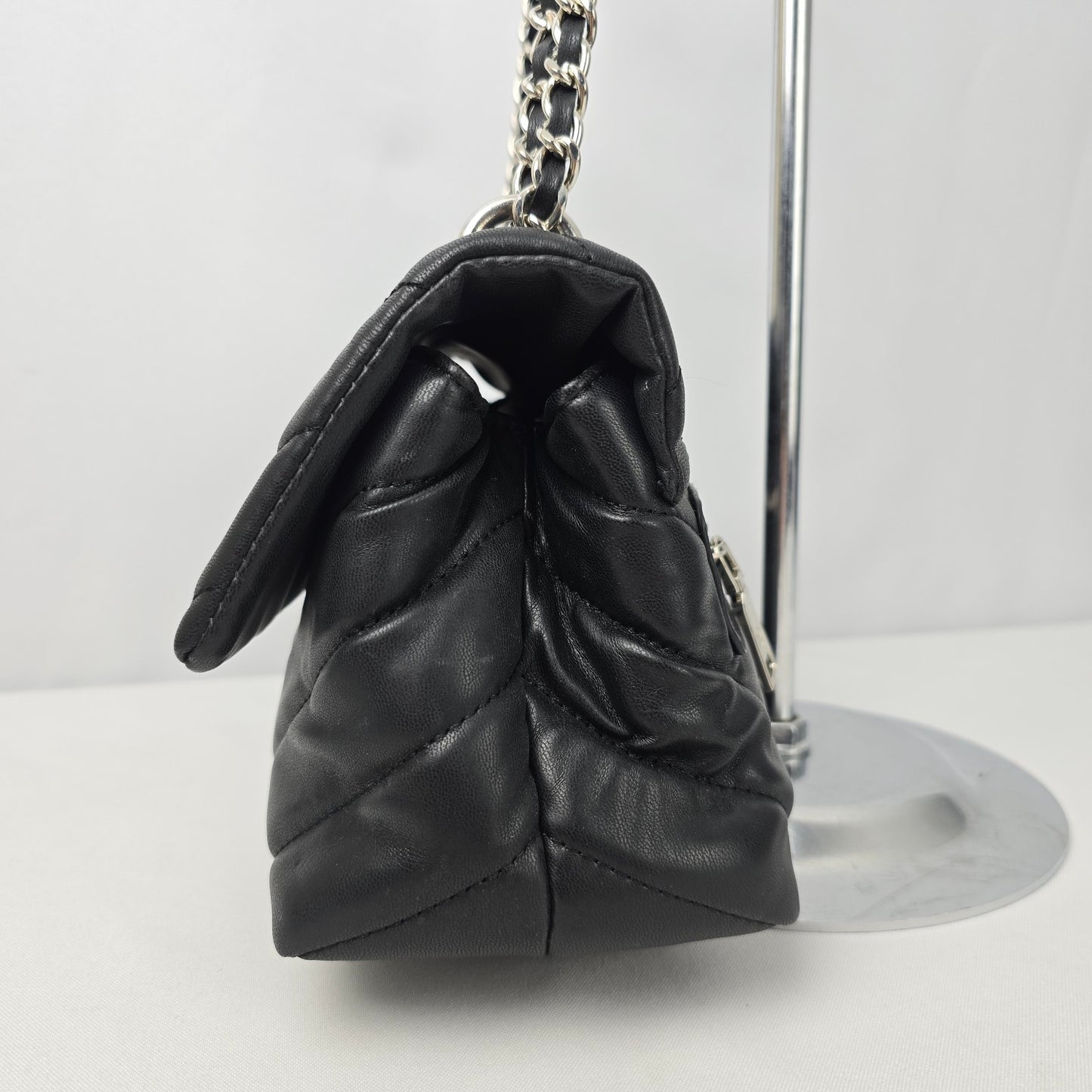 Badgley Mischka Black Quilted Shoulder Purse