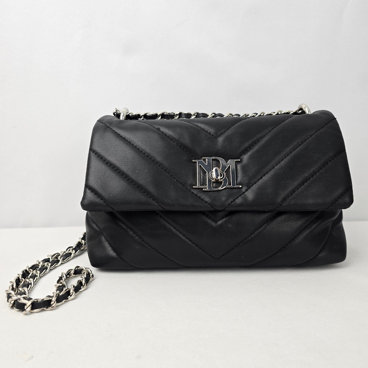 Badgley Mischka Black Quilted Shoulder Purse