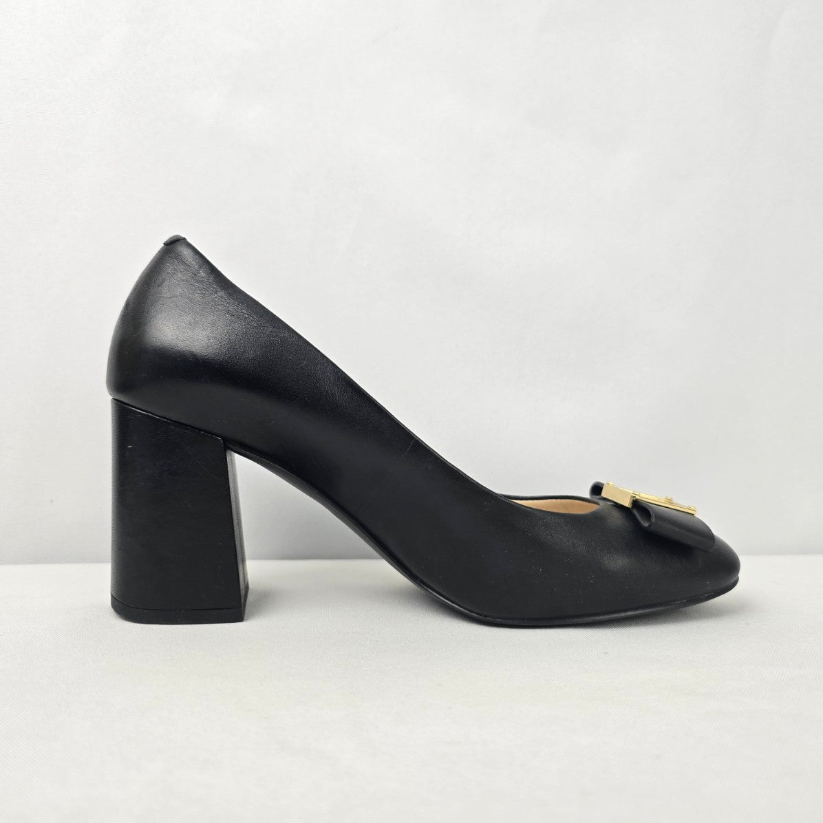 Cole Haan Black Leather Chunky Heeled Shoes Size 7.5