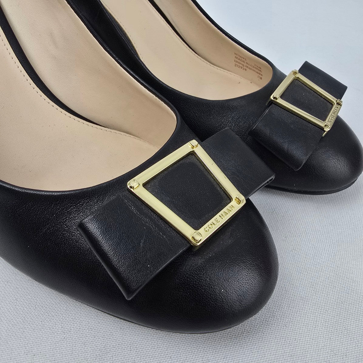 Cole Haan Black Leather Chunky Heeled Shoes Size 7.5