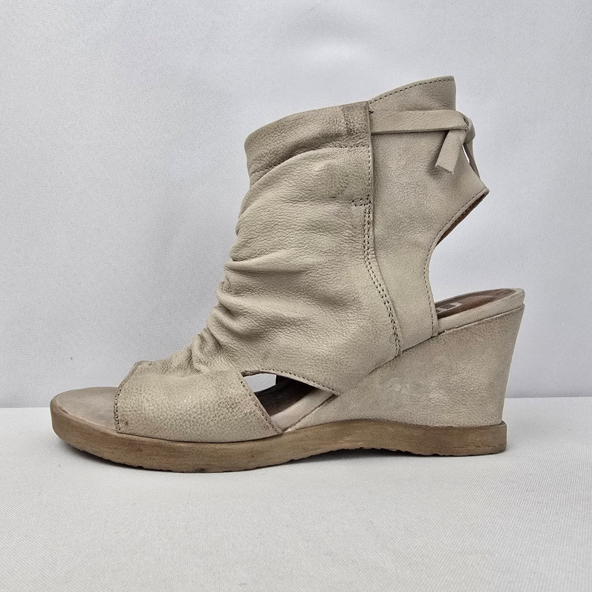 Mjus Grey Leather Gladiator Wedge Sandals Size 6.5