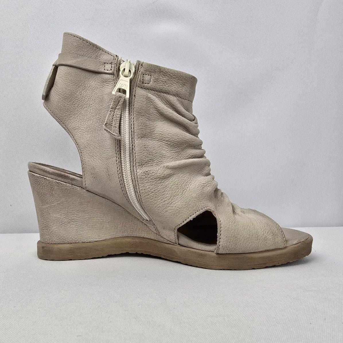 Mjus Grey Leather Gladiator Wedge Sandals Size 6.5