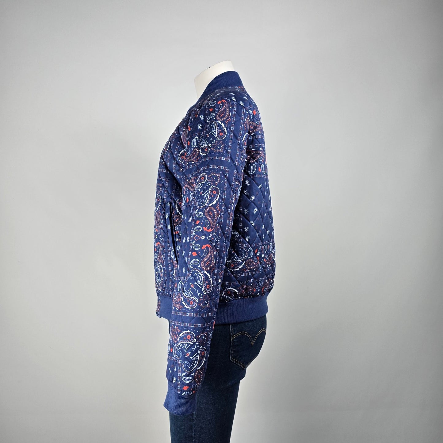 Levi's Diamond Quilted Blue Bandana Print Jacket Size L