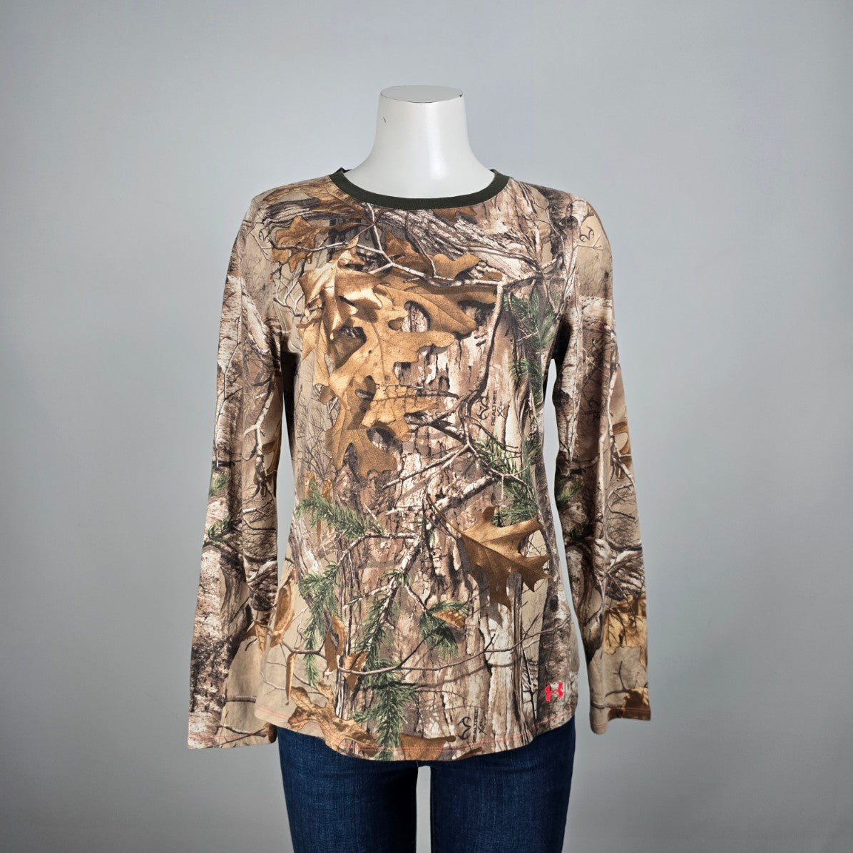Under Armour Semi Fitted Real Tree Print Long Sleeve T-Shirt Size L