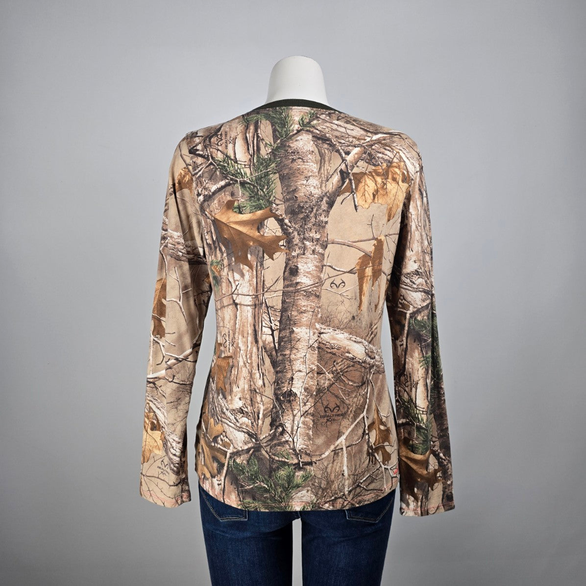 Under Armour Semi Fitted Real Tree Print Long Sleeve T-Shirt Size L