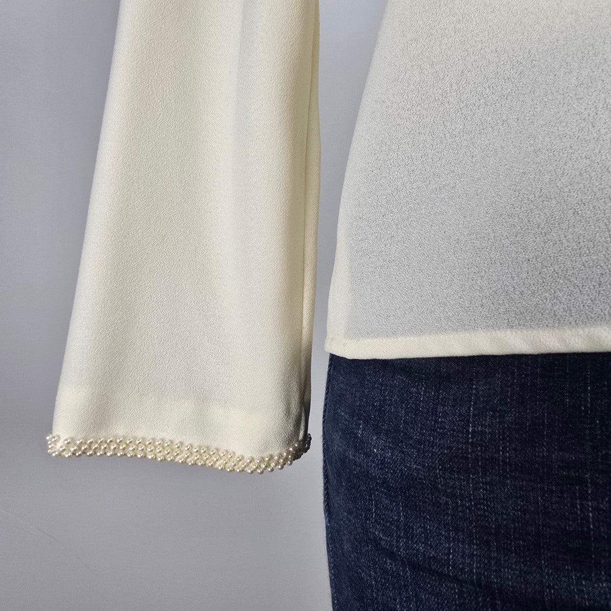 Vintage Talbots Petites Cream Beaded Neck Detail Blouse Top Size 4