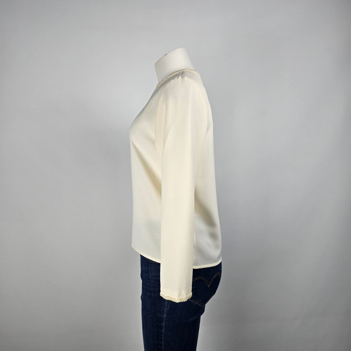 Vintage Talbots Petites Cream Beaded Neck Detail Blouse Top Size 4