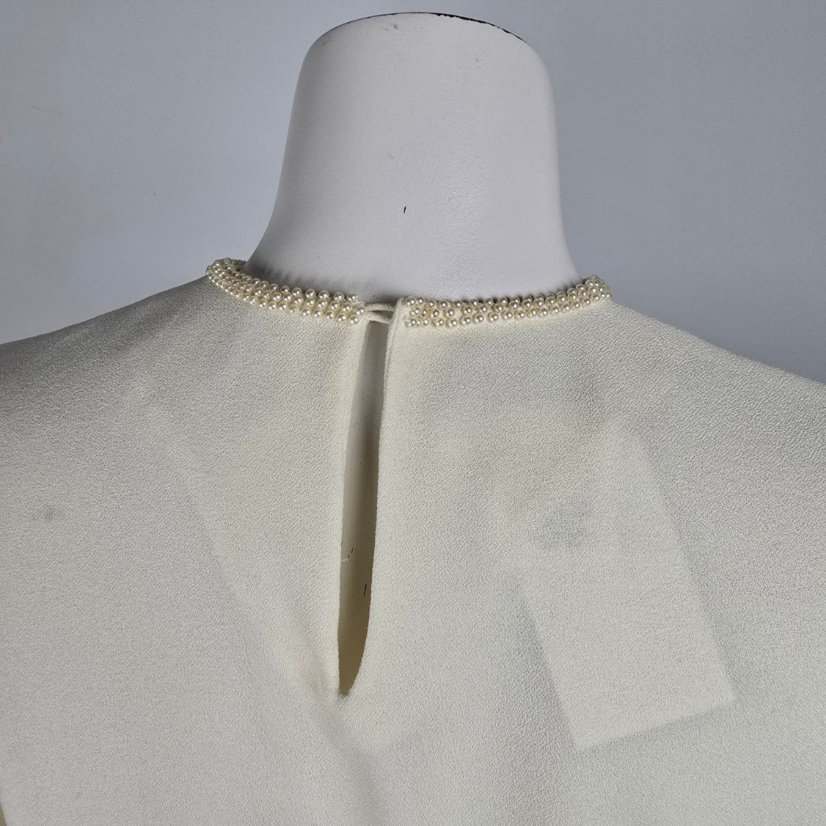 Vintage Talbots Petites Cream Beaded Neck Detail Blouse Top Size 4