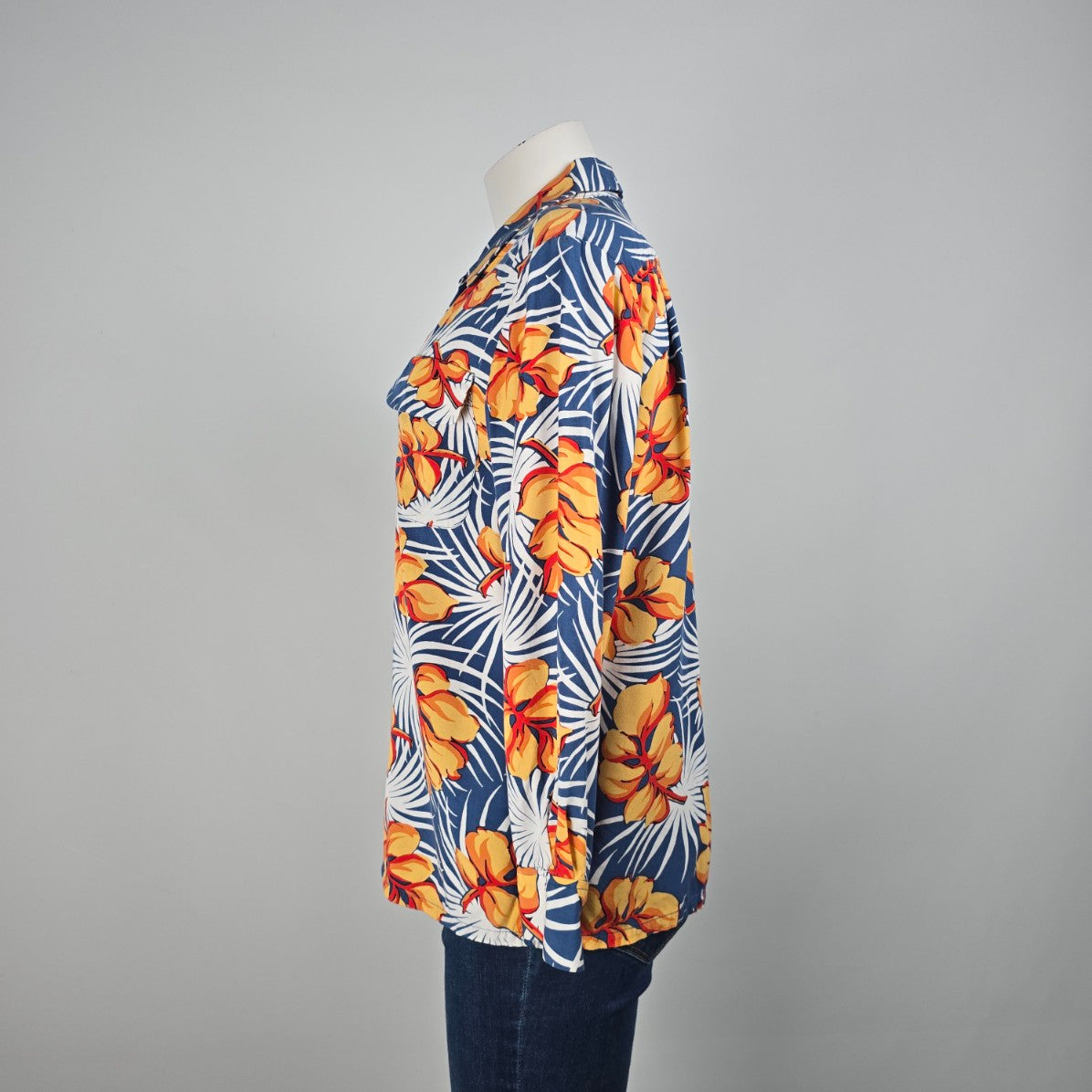 Relax Tommy Bahama Blue Tropical Print Button Up Blouse Top Size S