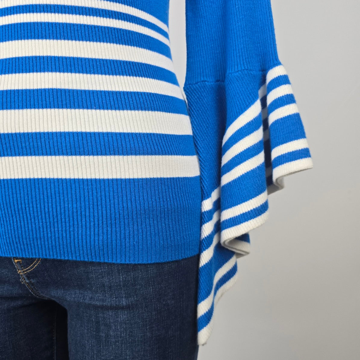 7th Avenue Design Studio Blue Knit Flare Sleeve Sweater Size S