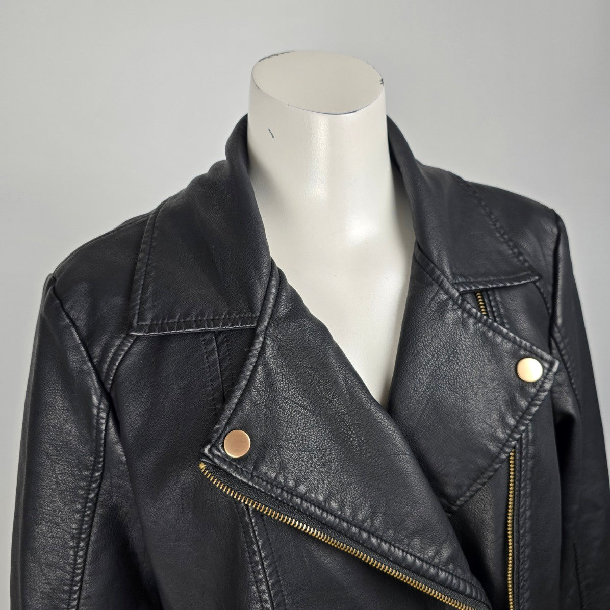 Cleo Black Vegan Leather Moto Jacket Size L