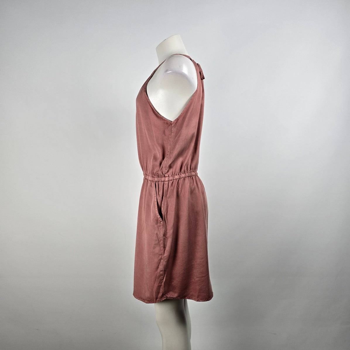 10 Tree Pink Cypress Halter Neck Mini Dress Size L