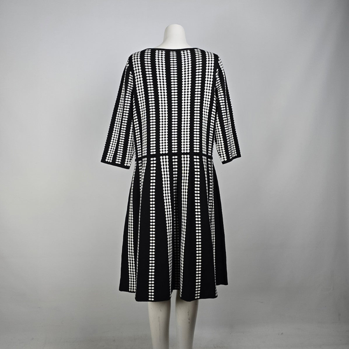 Danny and Nicole Black & White Knit Fit & Flare Dress Size 2X