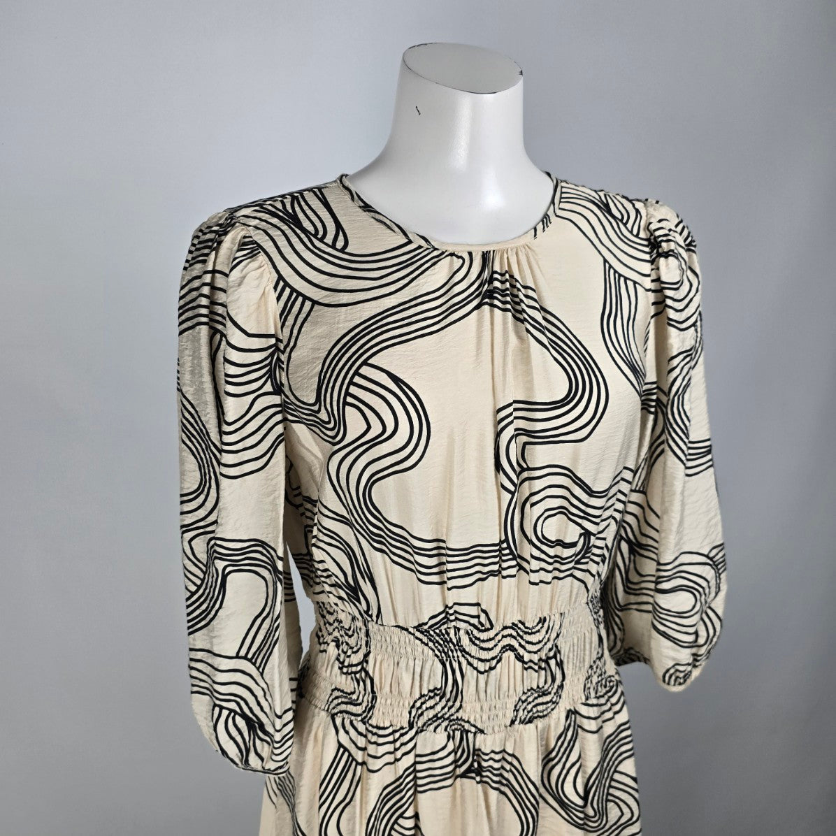 Vero Moda Black & Cream Swirl Print Midi Dress Size L