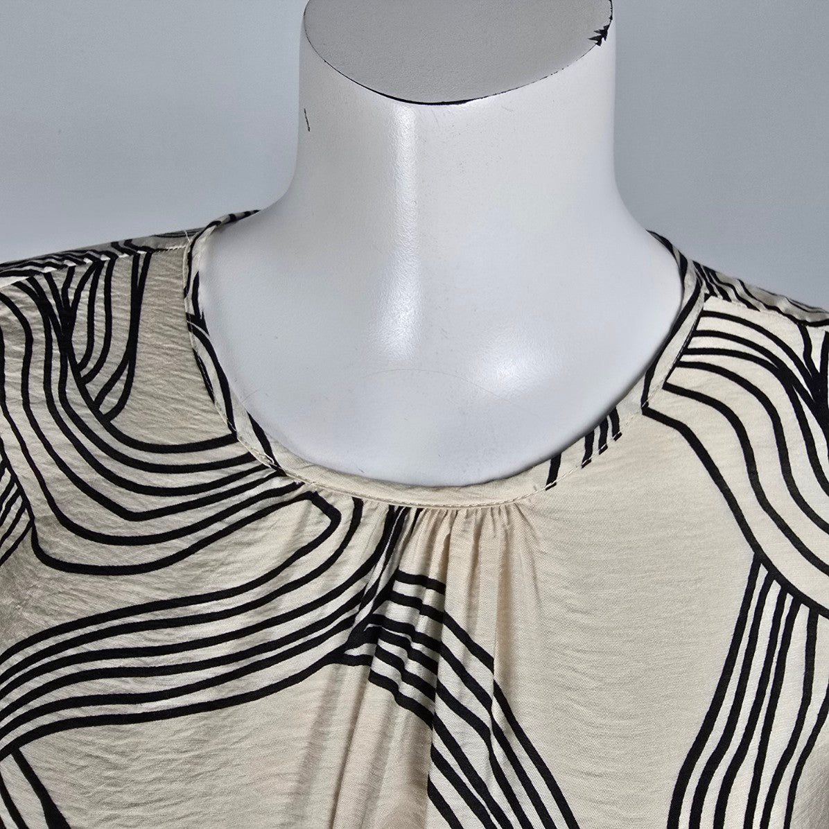Vero Moda Black & Cream Swirl Print Midi Dress Size L