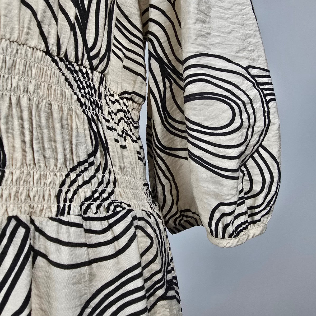 Vero Moda Black & Cream Swirl Print Midi Dress Size L