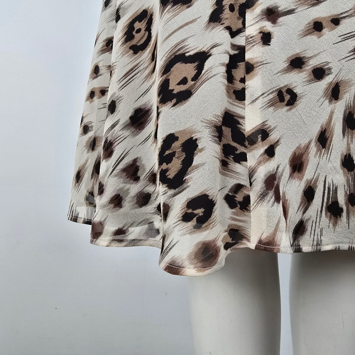 Alfani Grey Animal Print Silk Lined Knee Length Dress Size 4