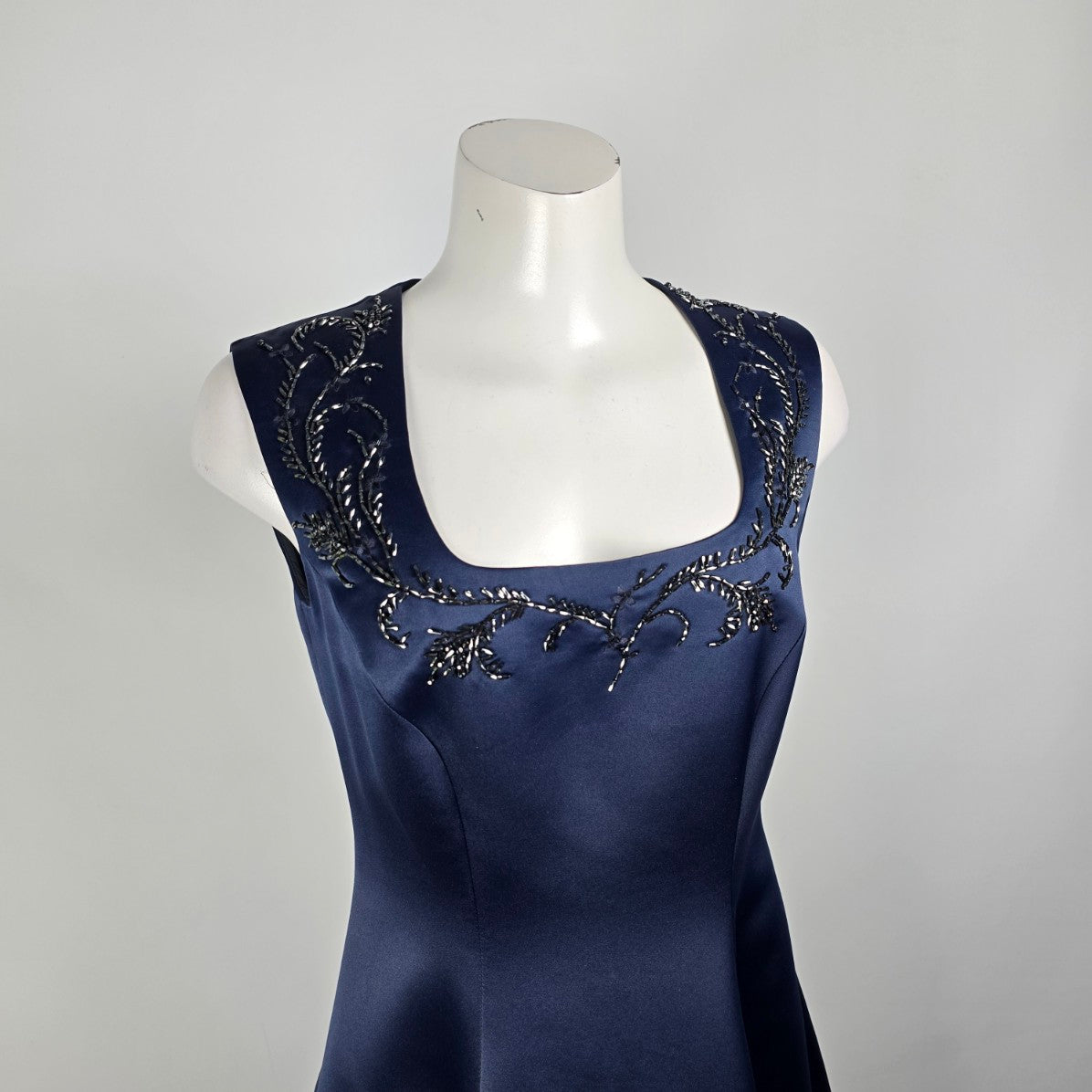 Liz Claiborne Night Blue Satin Beaded Detail Long Gown Size 8