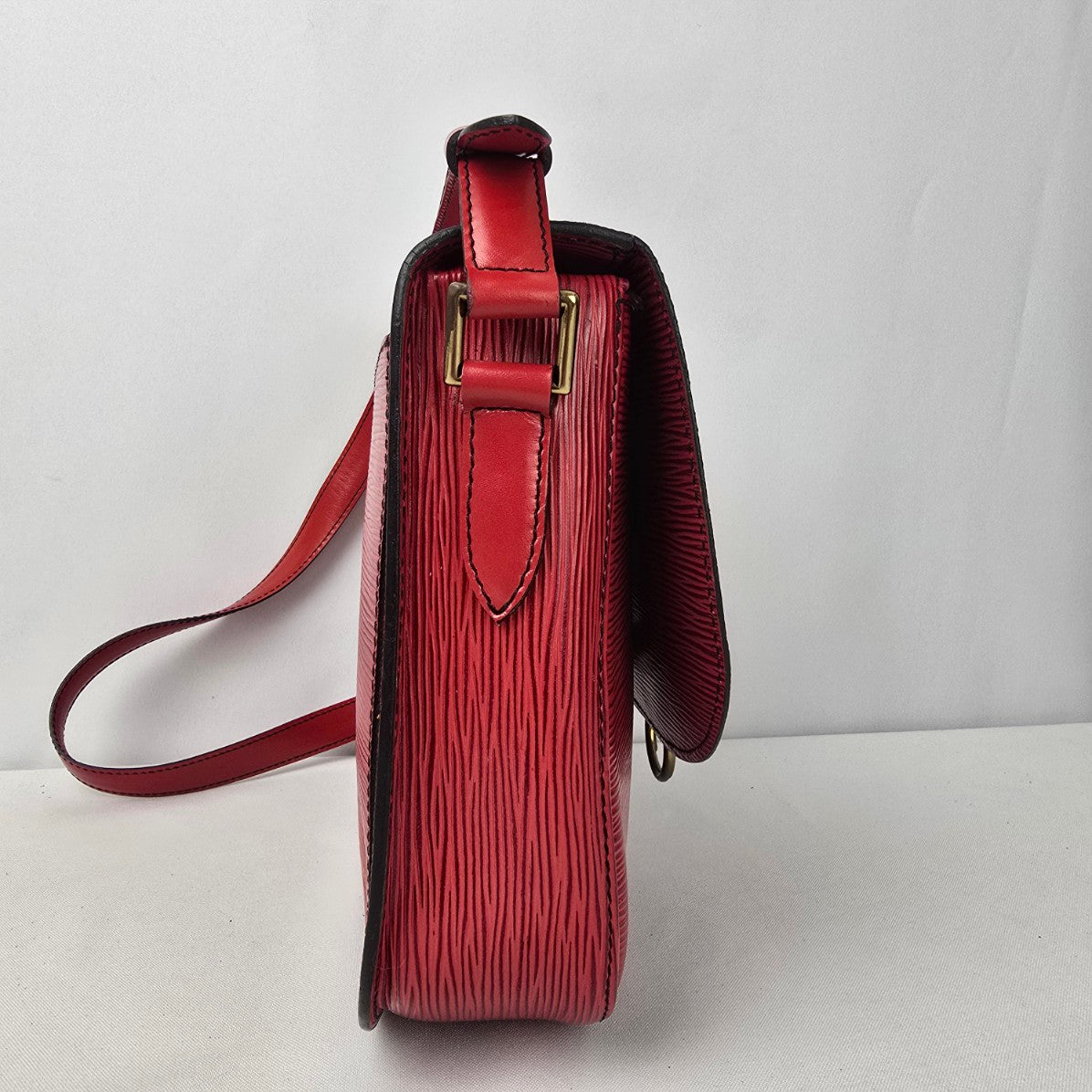 Louis Vuitton Vintage 1987 Red Epi Leather Saint Cloud Shoulder Bag