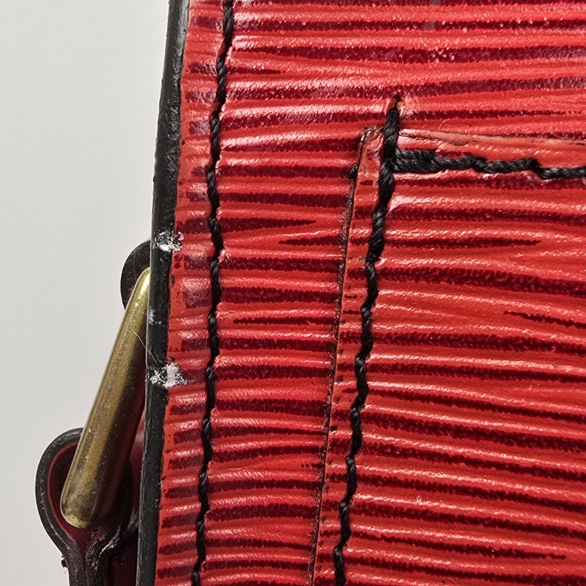 Louis Vuitton Vintage 1987 Red Epi Leather Saint Cloud Shoulder Bag